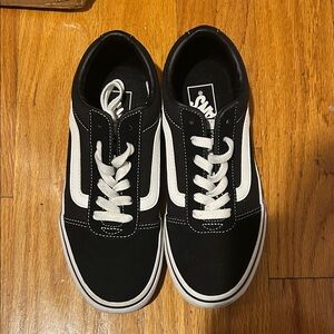 Vans Men's Classic Black and White Sneakers